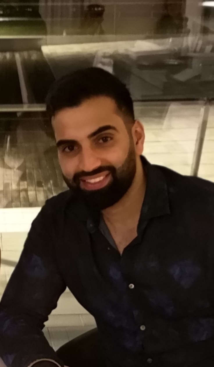 Roupe Sahans Headshot