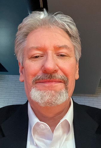 Phillip Mahan Headshot