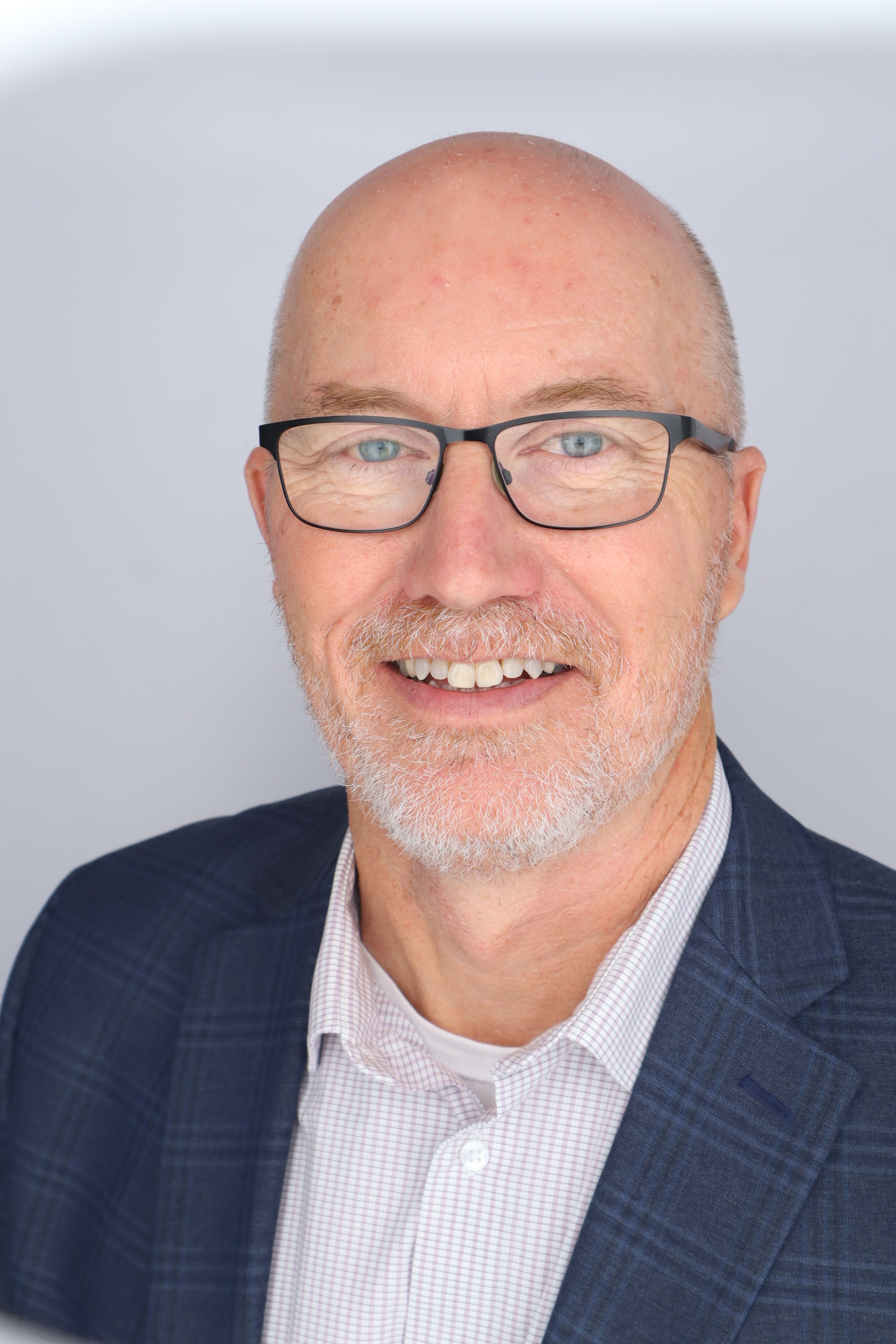 Peter Campbell Headshot
